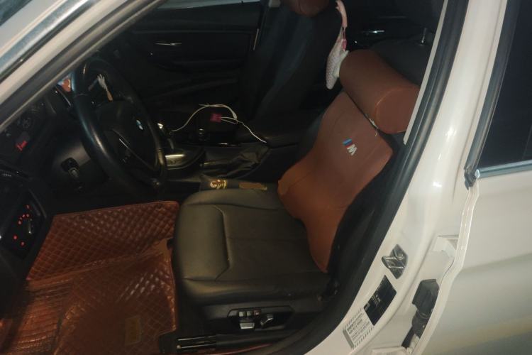 Used BMW 3 Series 2016 316Li Fashion Model Left Front Seat