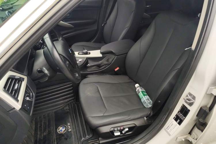 Used BMW 3 Series 2016 320Li Ambition Model Left Front Seat