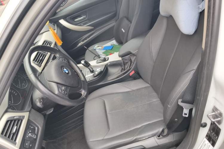 Used BMW 3 Series 2016 316i Fashion Model Left Front Seat
