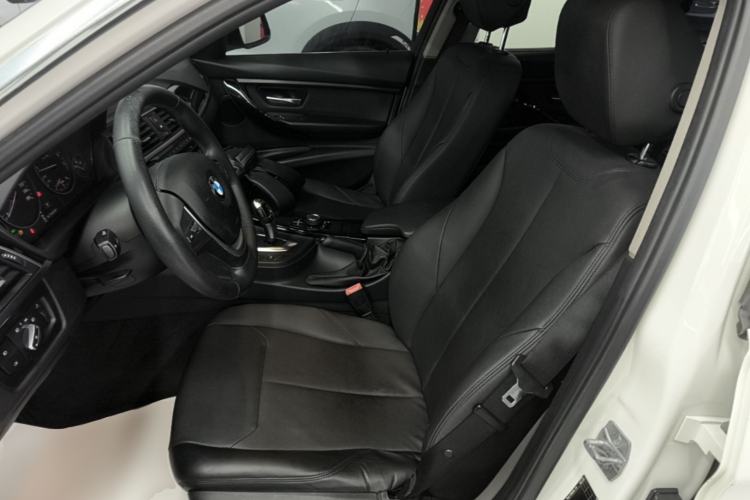 Used BMW 3 Series 2016 320Li Ambition Model Left Front Seat