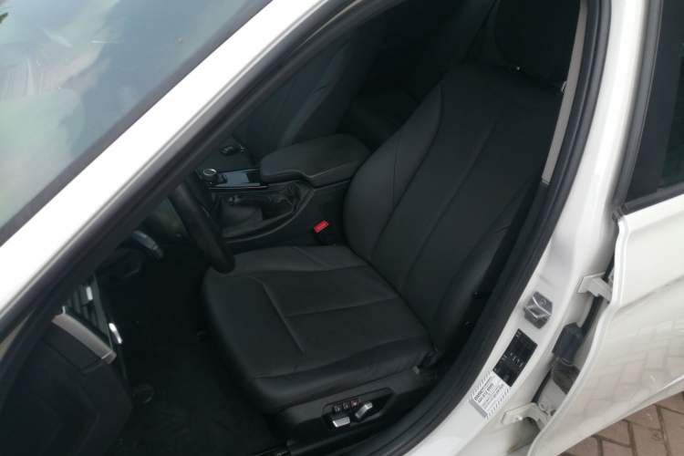 Used BMW 3 Series 2016 316i Fashion Model Left Front Seat