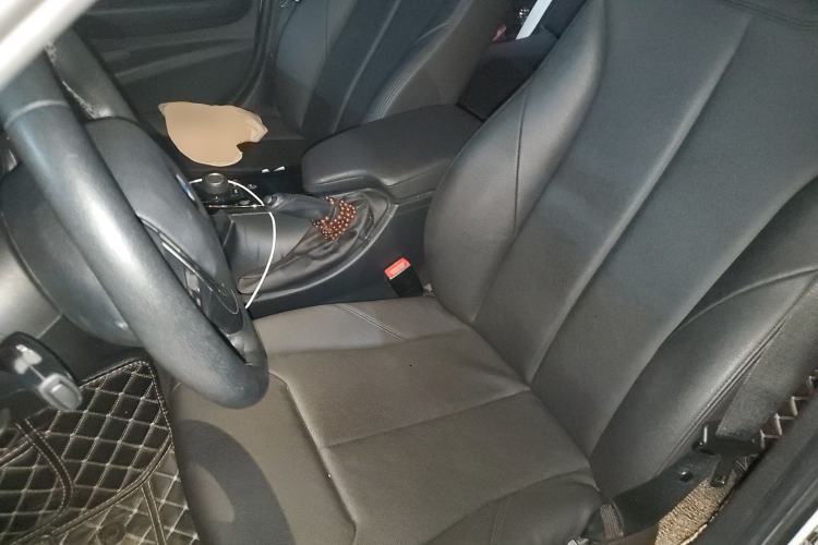 Used BMW 3 Series 2016 316Li Fashion Model Left Front Seat