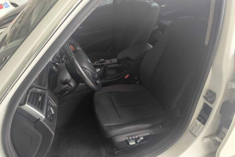 Used BMW 3 Series 2016 320Li Ambition Model Left Front Seat
