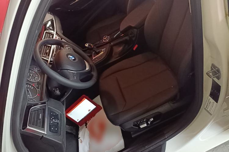 Used BMW 3 Series 2016 320i Fashion Model Left Front Seat