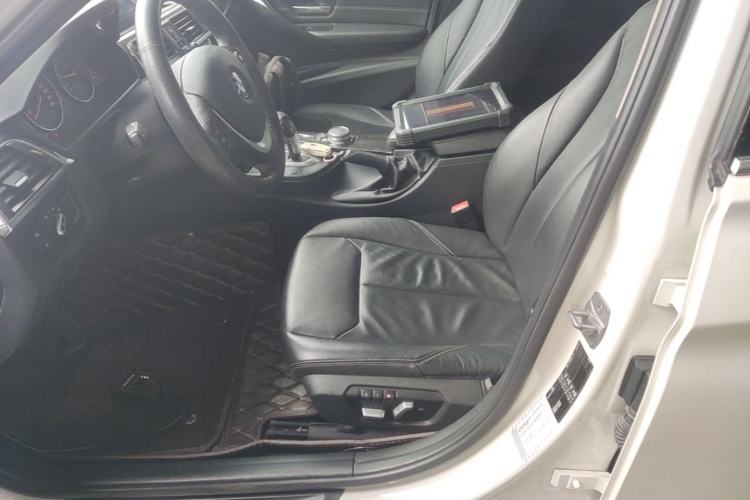 Used BMW 3 Series 2016 320Li Luxury Design Package Left Front Seat