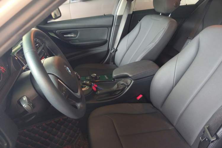 Used BMW 3 Series 2016 316i Fashion Model Left Front Seat