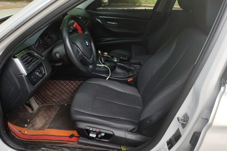 Used BMW 3 Series 2016 320Li Fashion Model Left Front Seat