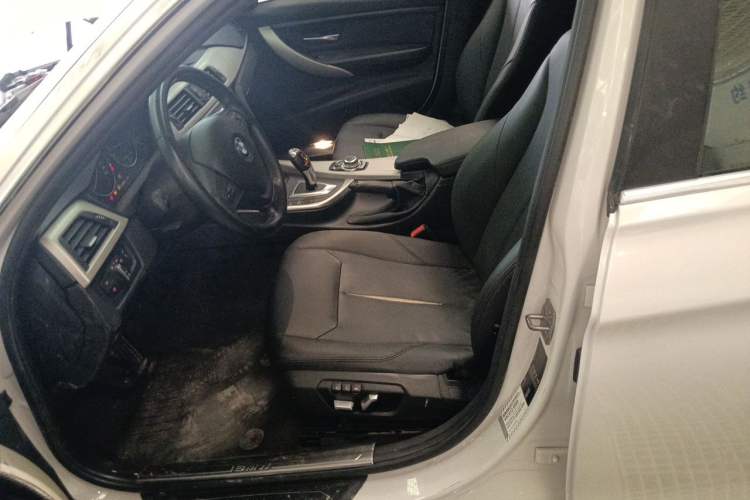 Used BMW 3 Series 2016 320Li Fashion Model Left Front Seat