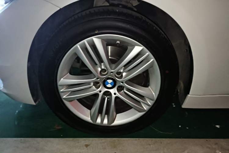 Used BMW 3 Series 2016 320i Fashion Model Left Front Wheel Hub