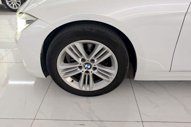 Used BMW 3 Series 2016 320Li Ambition Model Left Front Wheel Hub