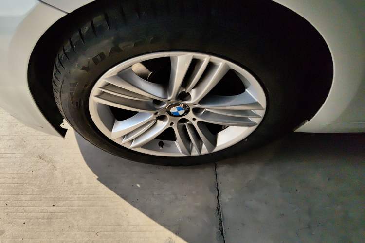 Used BMW 3 Series 2016 320Li Ambition Model Left Front Wheel Hub