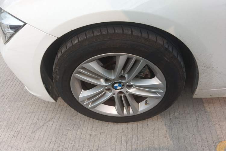 Used BMW 3 Series 2016 320Li Fashion Model Left Front Wheel Hub
