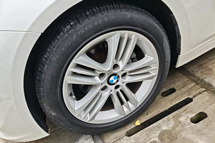 Used BMW 3 Series 2016 320Li Fashion Model Left Front Wheel Hub
