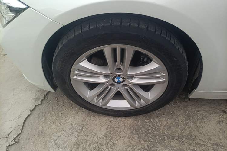 Used BMW 3 Series 2016 320Li Ambition Model Left Front Wheel Hub