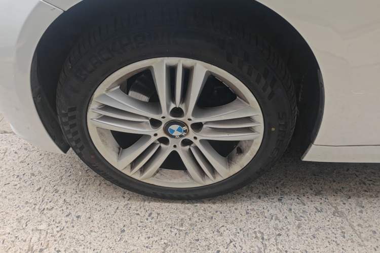 Used BMW 3 Series 2016 320Li Ambition Model Left Front Wheel Hub