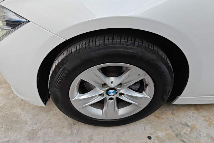 Used BMW 3 Series 2016 316Li Fashion Model Left Front Wheel Hub