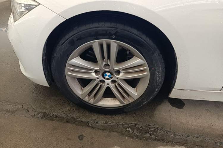 Used BMW 3 Series 2016 320i Fashion Model Left Front Wheel Hub