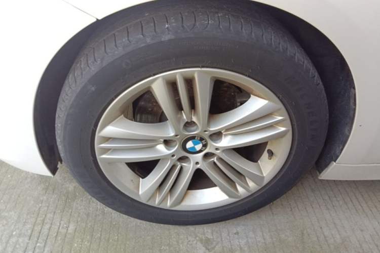 Used BMW 3 Series 2016 320i Fashion Model Left Front Wheel Hub