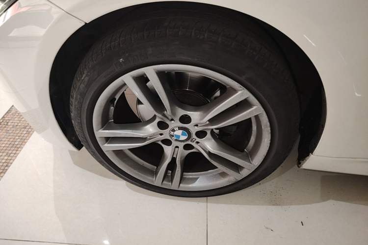 Used BMW 3 Series 2016 328i M Sport Left Front Wheel Hub