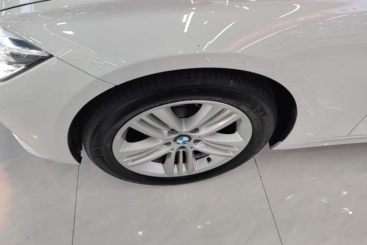 Used BMW 3 Series 2016 320i Fashion Model Left Front Wheel Hub