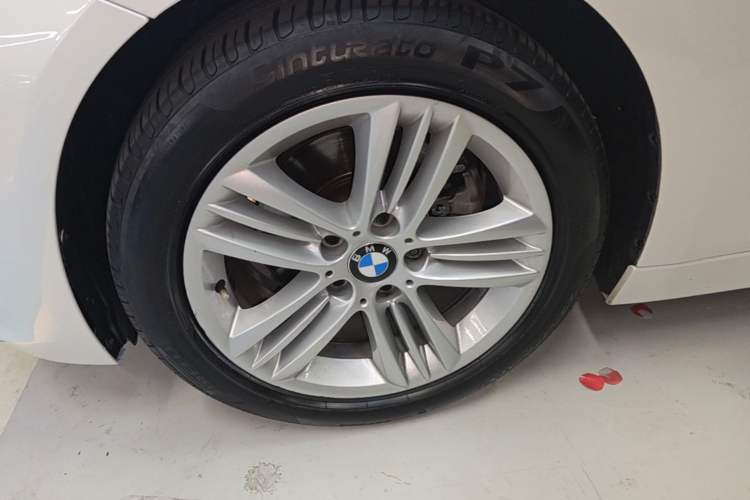 Used BMW 3 Series 2016 320i Fashion Model Left Front Wheel Hub