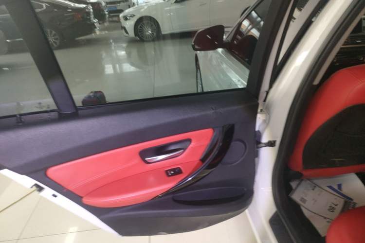 Used BMW 3 Series 2016 316i Fashion Model Left Rear Door Interior