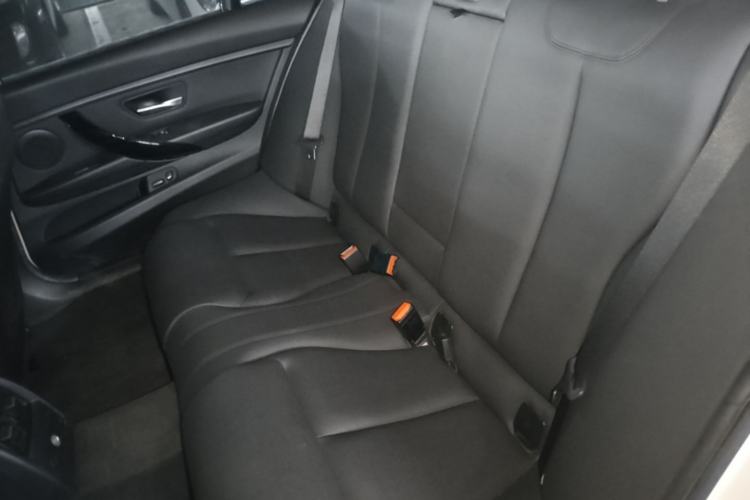 Used BMW 3 Series 2016 320Li Fashion Model Left Rear Seat