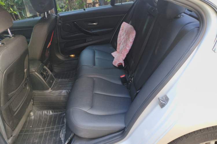 Used BMW 3 Series 2016 320Li Ambition Model Left Rear Seat