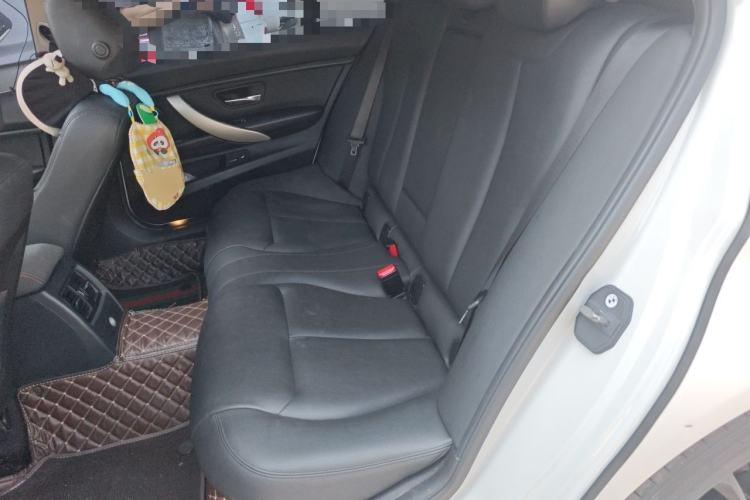 Used BMW 3 Series 2016 316Li Fashion Model Left Rear Seat