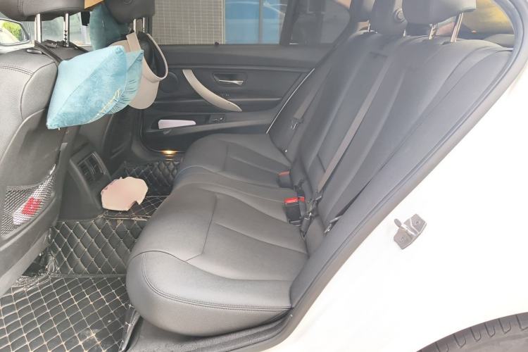 Used BMW 3 Series 2016 320Li Fashion Model Left Rear Seat
