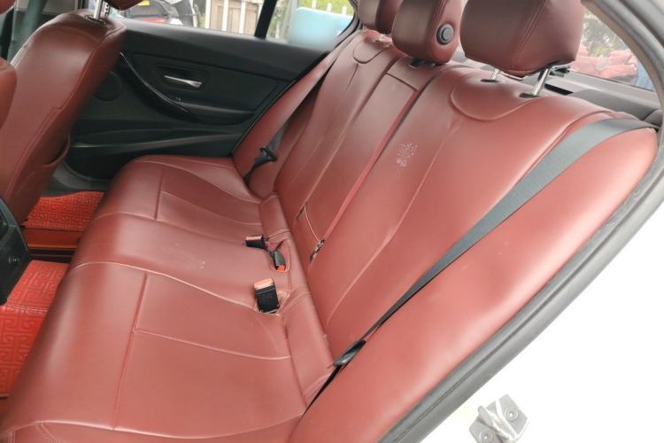 Used BMW 3 Series 2016 320i Fashion Model Left Rear Seat
