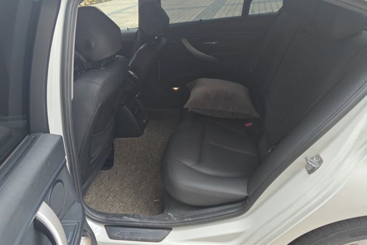 Used BMW 3 Series 2016 320Li Ambition Model Left Rear Seat