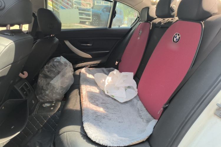 Used BMW 3 Series 2016 320Li Fashion Model Left Rear Seat
