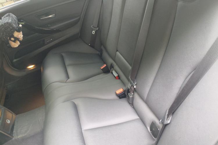 Used BMW 3 Series 2016 320Li Fashion Model Left Rear Seat