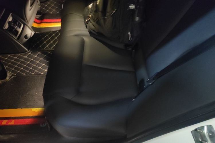 Used BMW 3 Series 2016 320Li Fashion Model Left Rear Seat