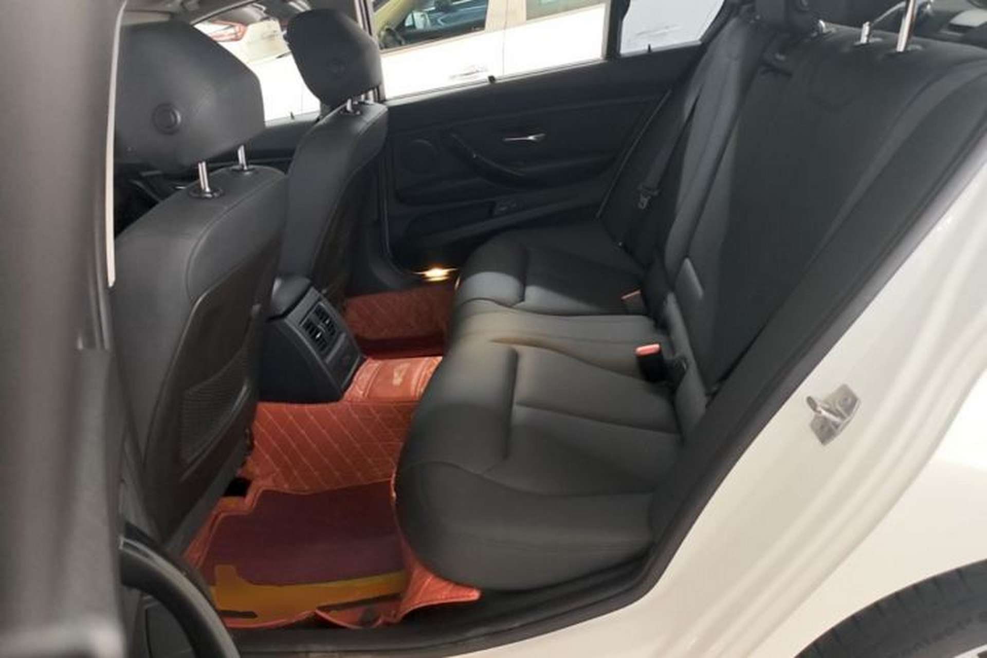 Used BMW 3 Series 2016 320Li Ambition Model Left Rear Seat