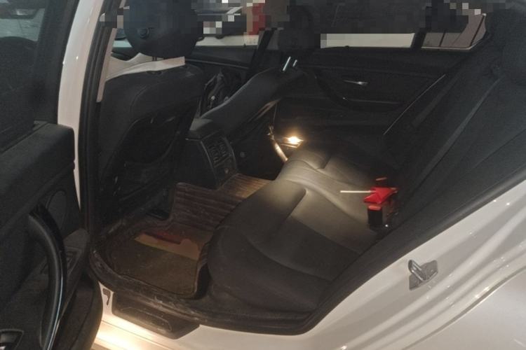 Used BMW 3 Series 2016 320Li Fashion Model Left Rear Seat