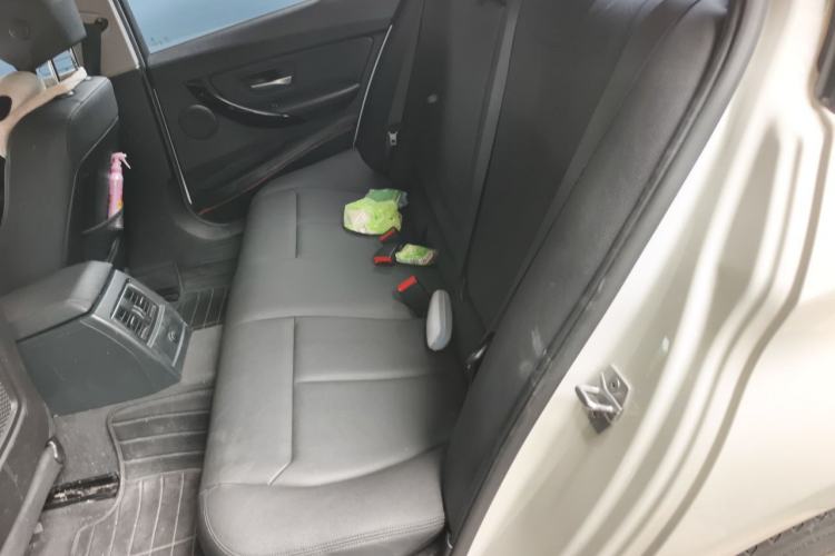 Used BMW 3 Series 2016 320i Fashion Model Left Rear Seat