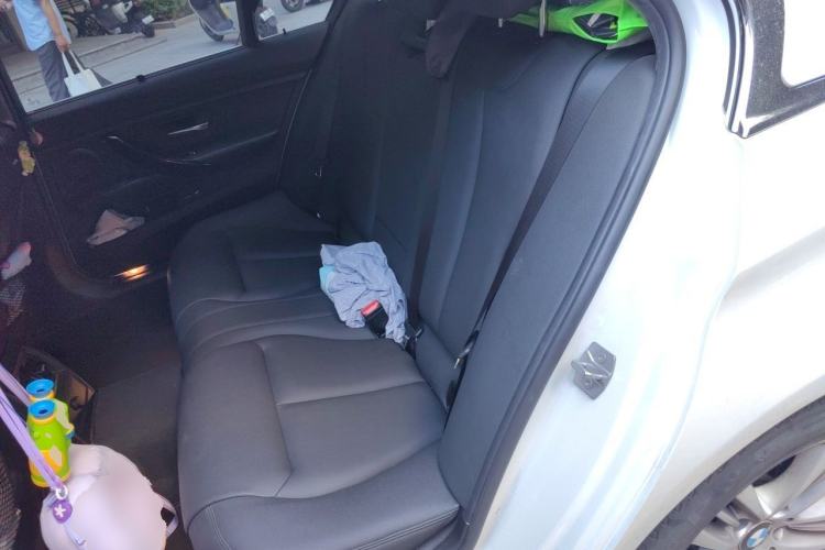 Used BMW 3 Series 2016 320Li Fashion Model Left Rear Seat