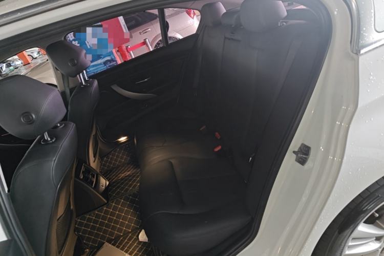 Used BMW 3 Series 2016 320Li Fashion Model Left Rear Seat