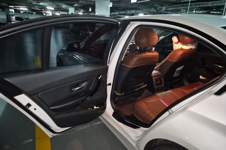 Used BMW 3 Series 2016 320i Fashion Model Left Rear Seat