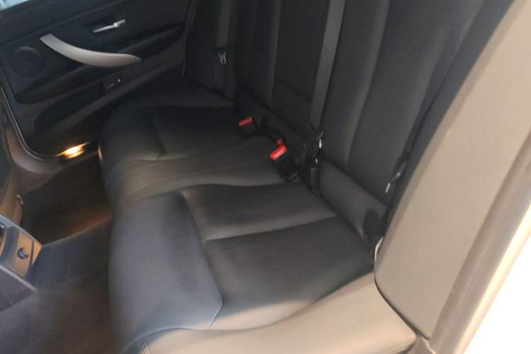 Used BMW 3 Series 2016 320Li Ambition Model Left Rear Seat