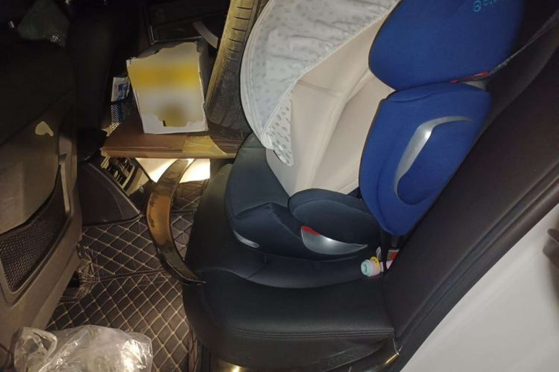 Used BMW 3 Series 2016 320Li Fashion Model Left Rear Seat