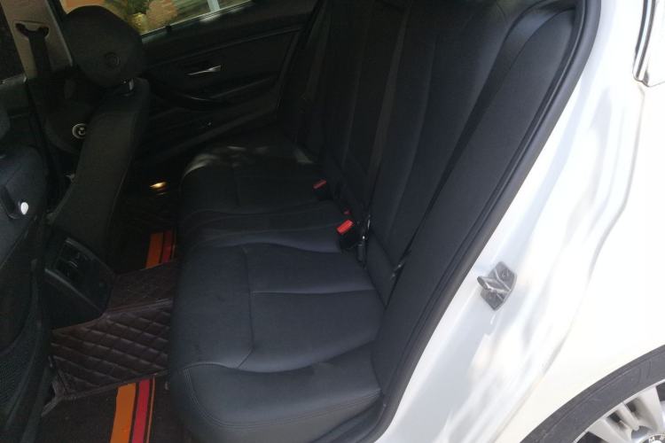 Used BMW 3 Series 2016 320Li Fashion Model Left Rear Seat