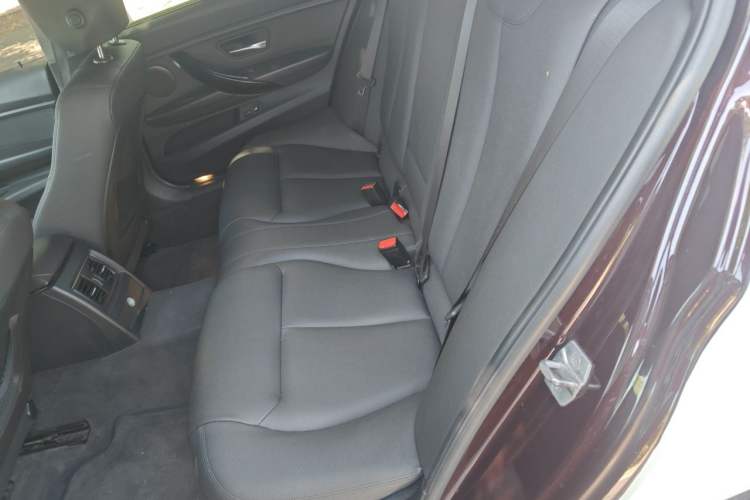 Used BMW 3 Series 2016 316Li Fashion Model Left Rear Seat