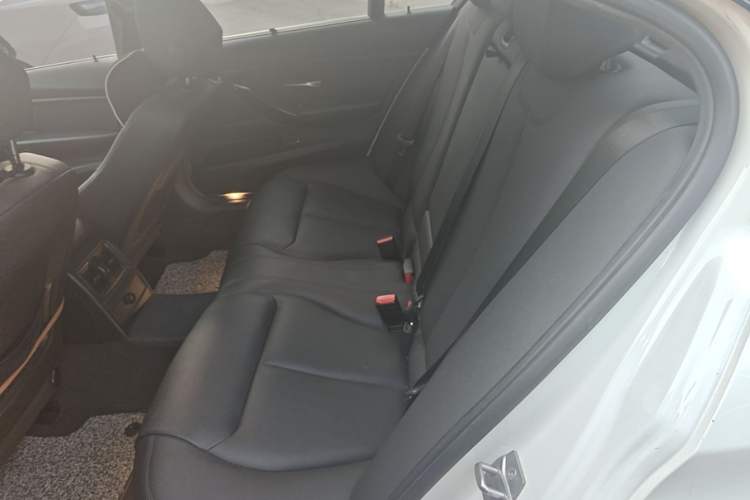 Used BMW 3 Series 2016 316Li Fashion Model Left Rear Seat