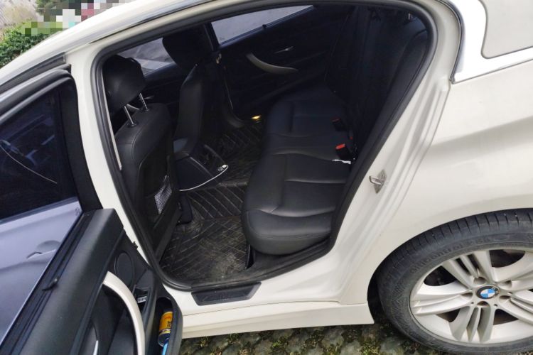 Used BMW 3 Series 2016 320Li Fashion Model Left Rear Seat