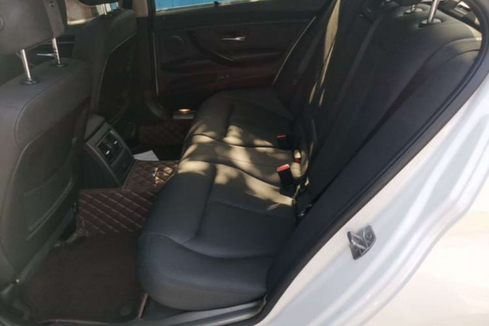 Used BMW 3 Series 2016 320Li Fashion Model Left Rear Seat