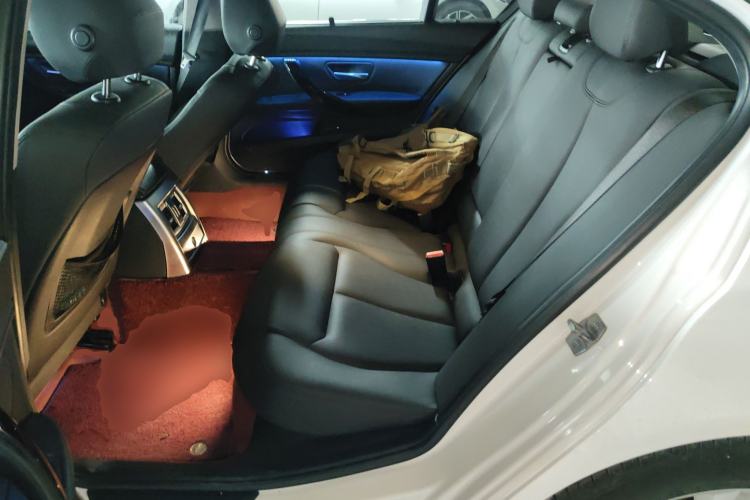 Used BMW 3 Series 2016 320Li Ambition Model Left Rear Seat