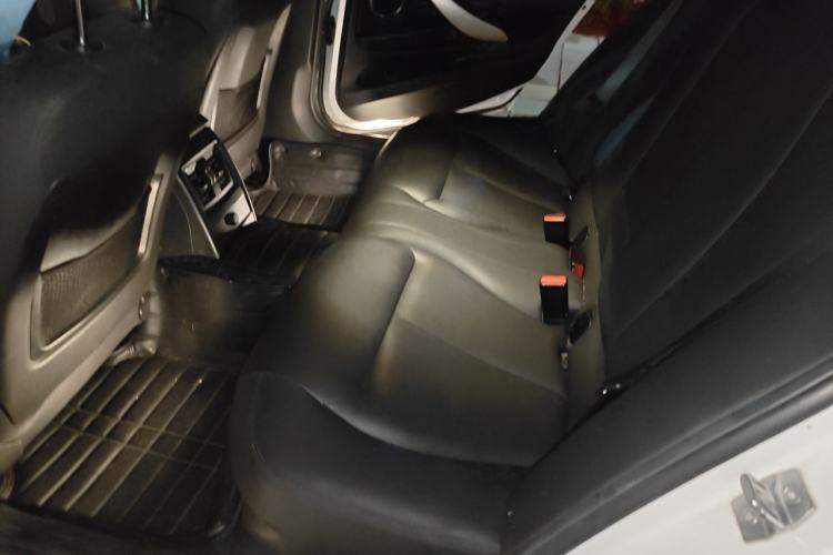 Used BMW 3 Series 2016 320Li Fashion Model Left Rear Seat